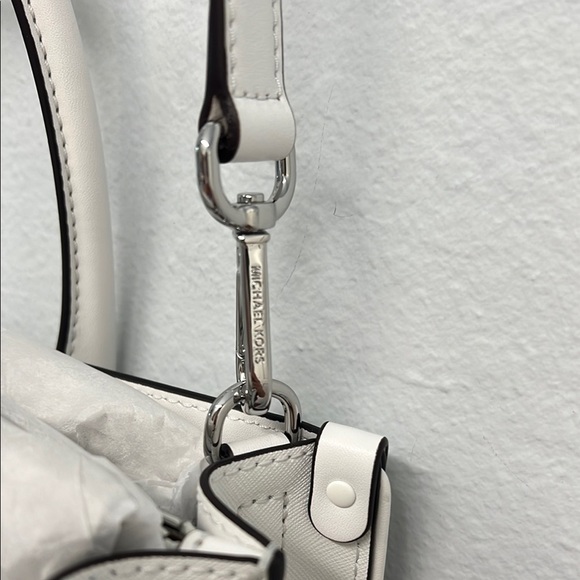 Michael Kors | “Maple” Optic White Large Leather Satchel w/Small Studs 🤍 - Picture 7 of 14